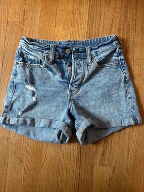 Old Navy Original High Rise Light Blue Denim Roll-Cuff Women's Shorts